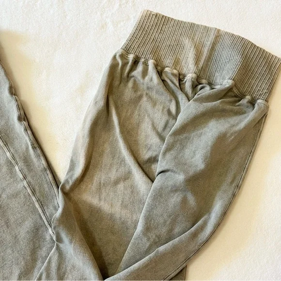 FLAW Free People Good Karma Flare Leggings - Picture 2 of 5